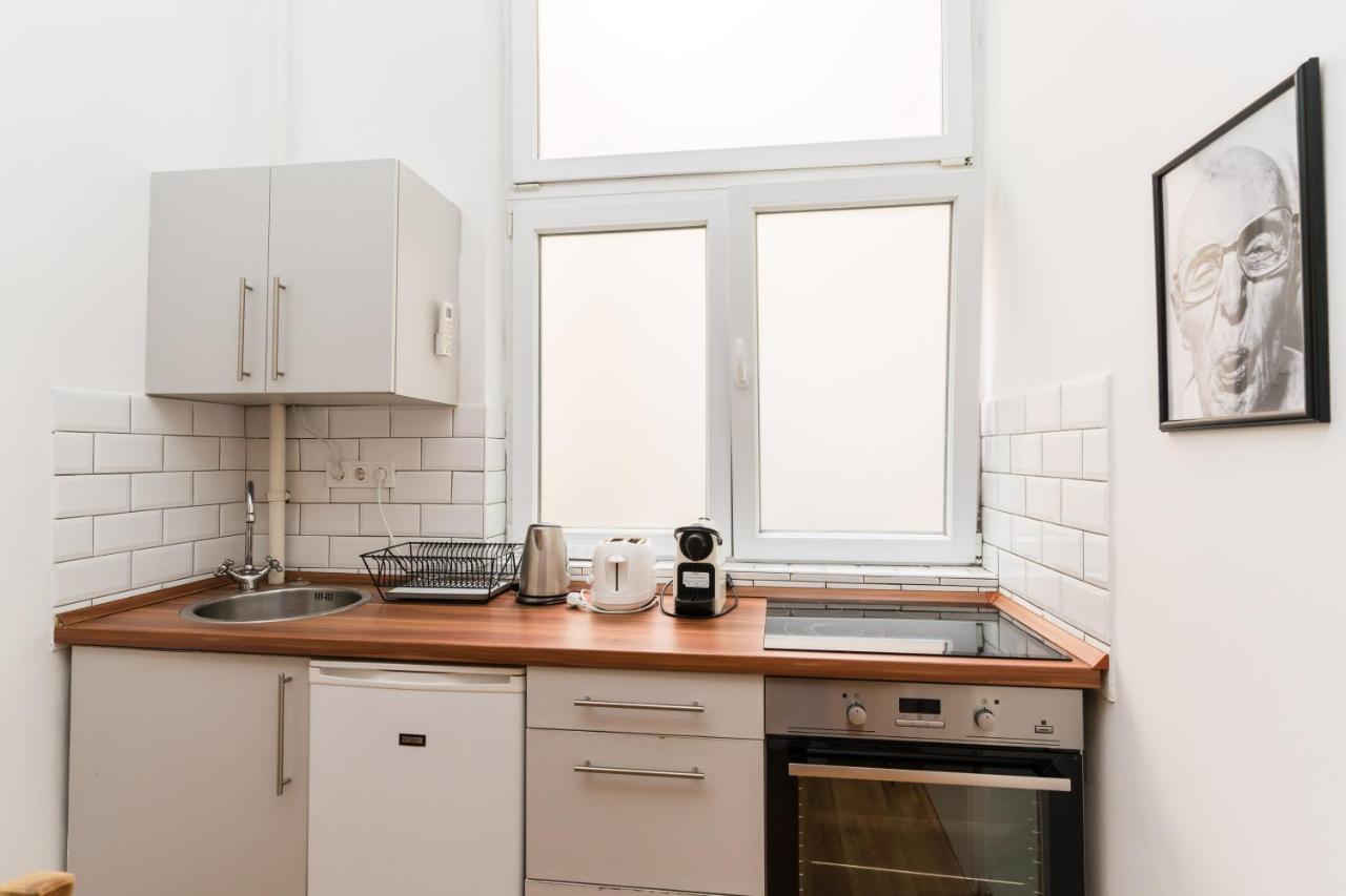 Sesame Wide Apartamento Budapeste Exterior foto